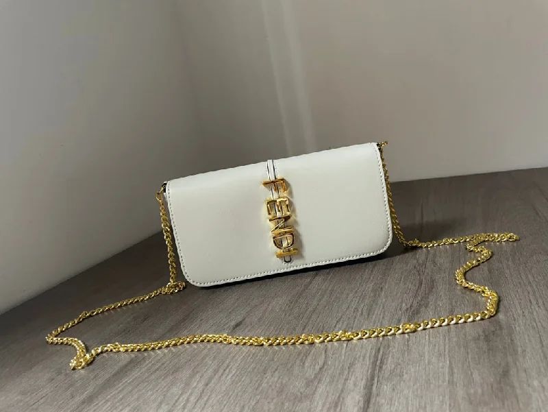 Ladies Fendi Peekaboo bags with gold - toned hardware for a touch of luxuryFendi Luxury Bag - FED - 023