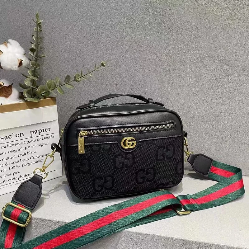 Women Gucci crossbody bags with a printed floral patternGucci handbag