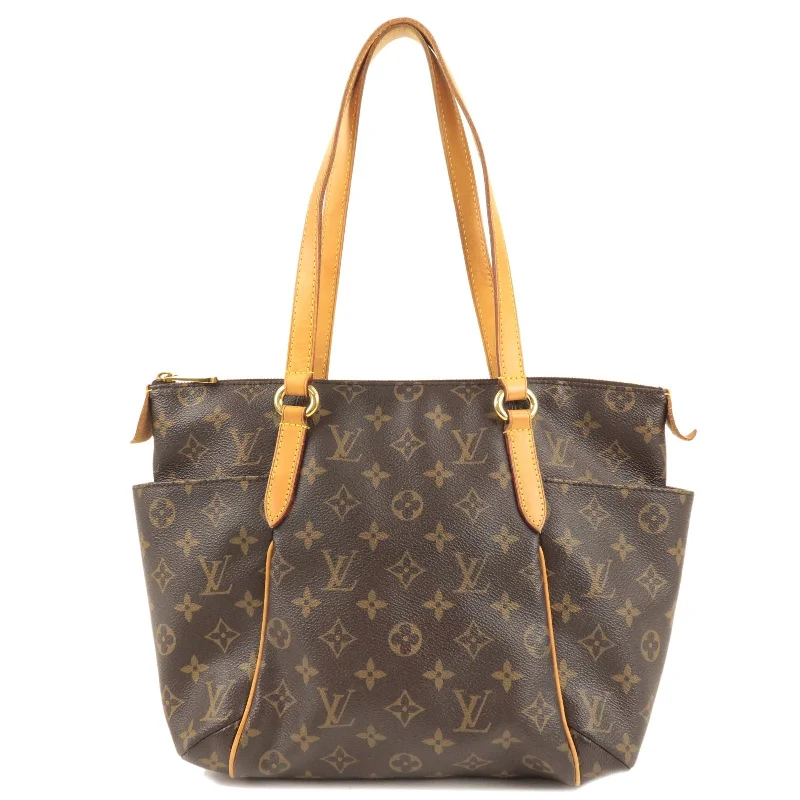 Louis Vuitton handbags with a beaded trim for a touch of glamourLouis Vuitton Monogram Totally PM Tote Bag M56688