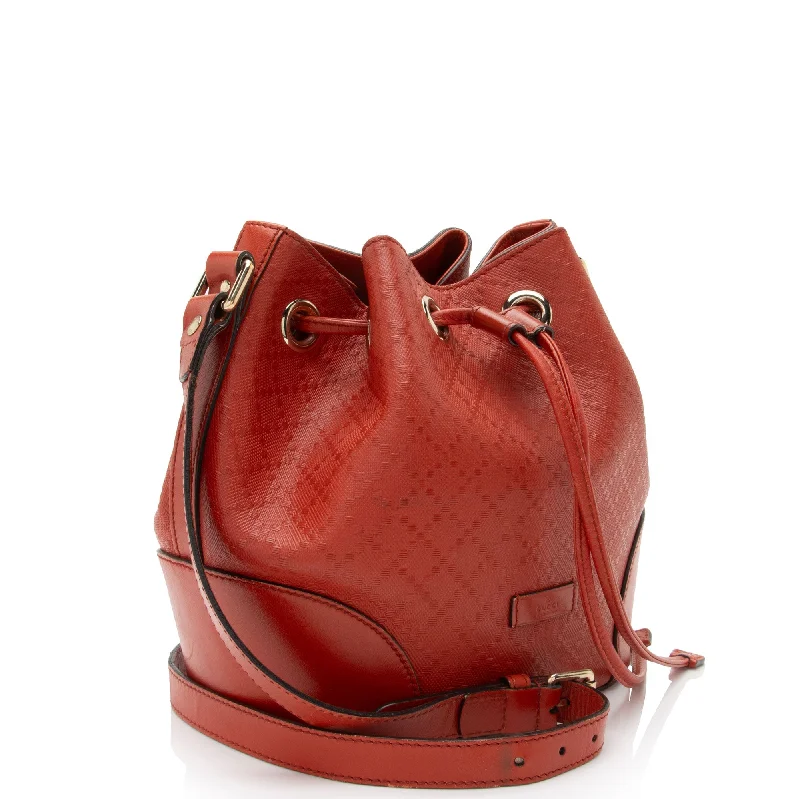 Ladies Gucci Dionysus bags with a chain - link shoulder strapGucci Diamante Leather Bright Bucket Bag (wHyMri)