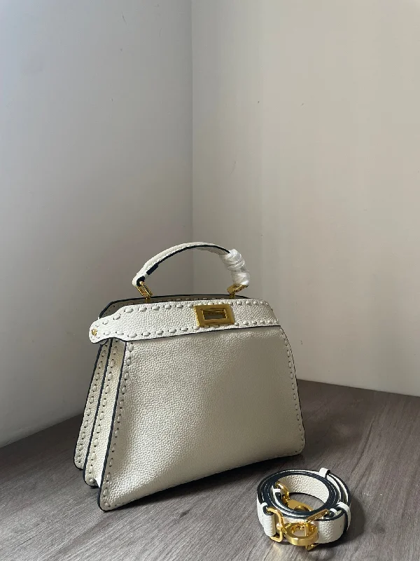 Fendi tote bags with a self - cleaning interior lining for easy maintenanceFendi Luxury Bag - FED - 019