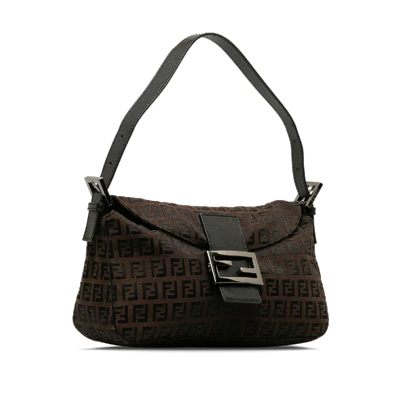 Ladies Fendi crossbody bags with a wide - width strap for enhanced comfort during long - term useFendi Zucchino Double Flap Baguette (SHG-WAc2kE)