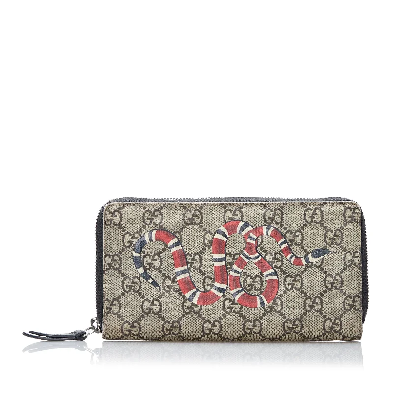 Women Gucci bags with interlocking G hardware for a classic lookGucci GG Supreme Kingsnake Zip Around Wallet Long Wallets