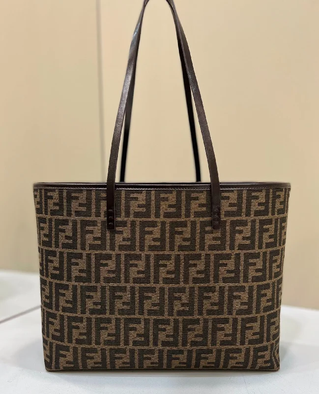 Fendi bags with a zip - top closure and a front - pocket for quick access to keys and cardsFendi Tote Bag Brown For Woman 18.9in/48cm