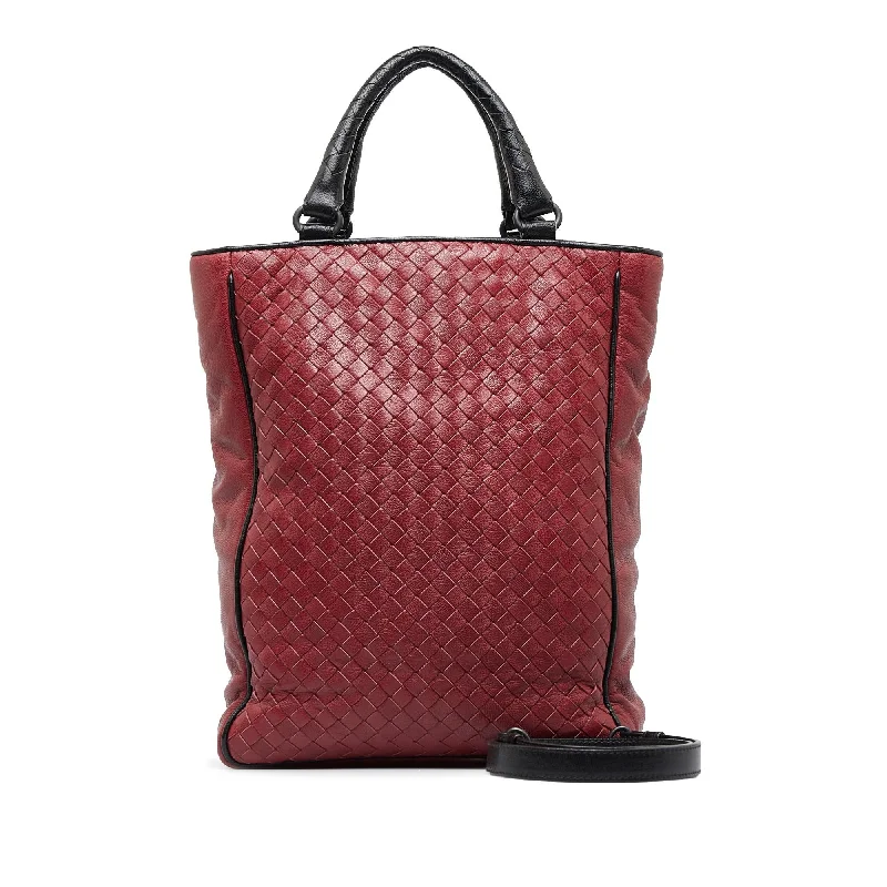 Bottega Veneta bags for photography outingsBottega Veneta Intrecciato Satchel (SHG-jJ0chQ)