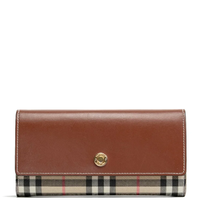 Elegant Burberry Clutch Bags for Formal EventsBURBERRY Continental Wallet