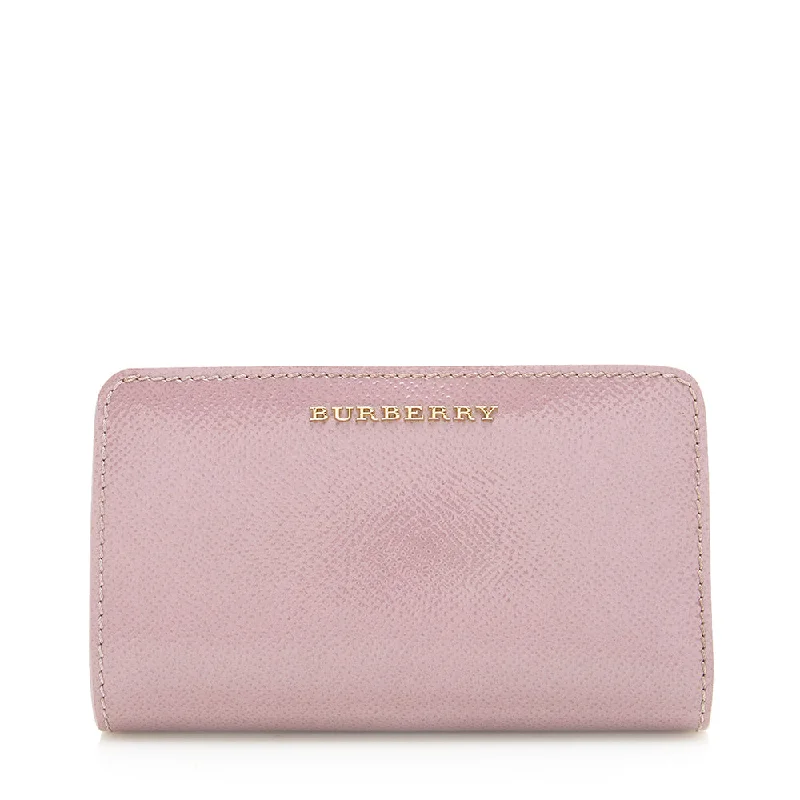 Customizable Burberry Bags with Personalized CharmsBurberry London Patent Cowley Wallet (SHF-19480)