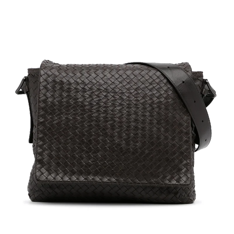 Bottega Veneta bags inspired by Italian craftsmanshipBottega Veneta Intrecciato Crossbody (SHG-o8ftrr)