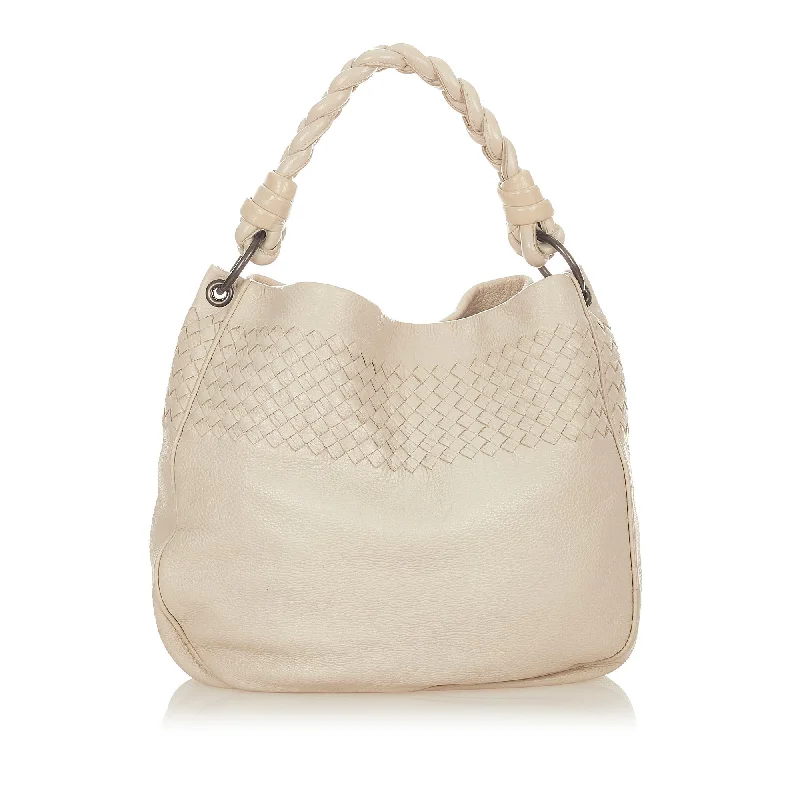 Bottega Veneta bags with drawstring closuresBottega Veneta Intrecciato Leather Shoulder Bag (SHG-24587)