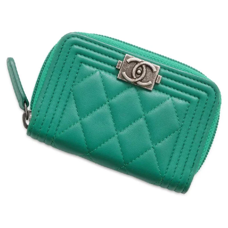 Chanel Designer Handbag with Unique DesignCHANEL Boy Chanel Zip AroundCoin purse Green A80602 Lambskin