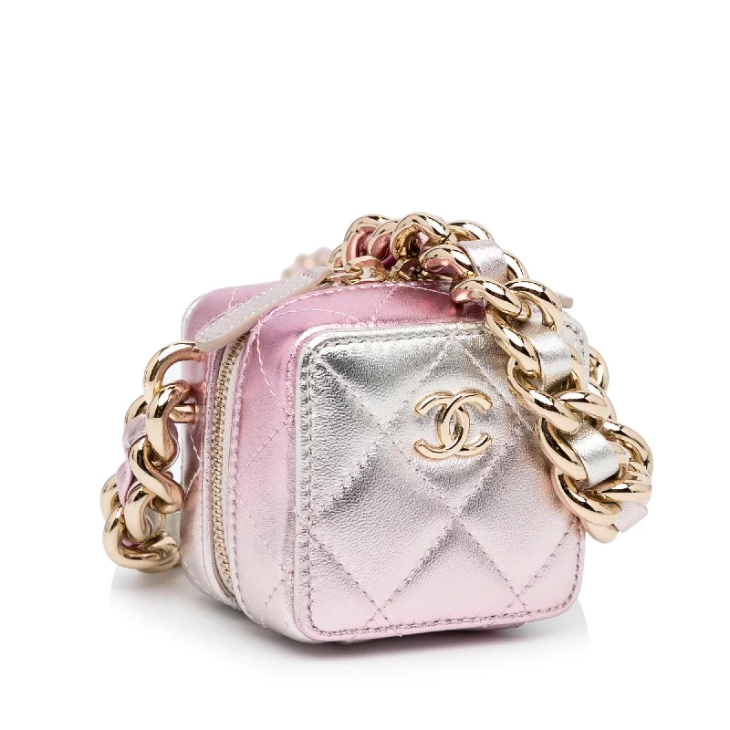 Chanel bags with gold, silver, and pearl accentsChanel Like A Wallet Clutch w/ Chain (NZjGv5)