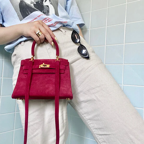 Hermès Kelly Bags with a contrast - colored interior liningHermes 1998 Made Debris Mini Kelly Bag Rouge Grenat