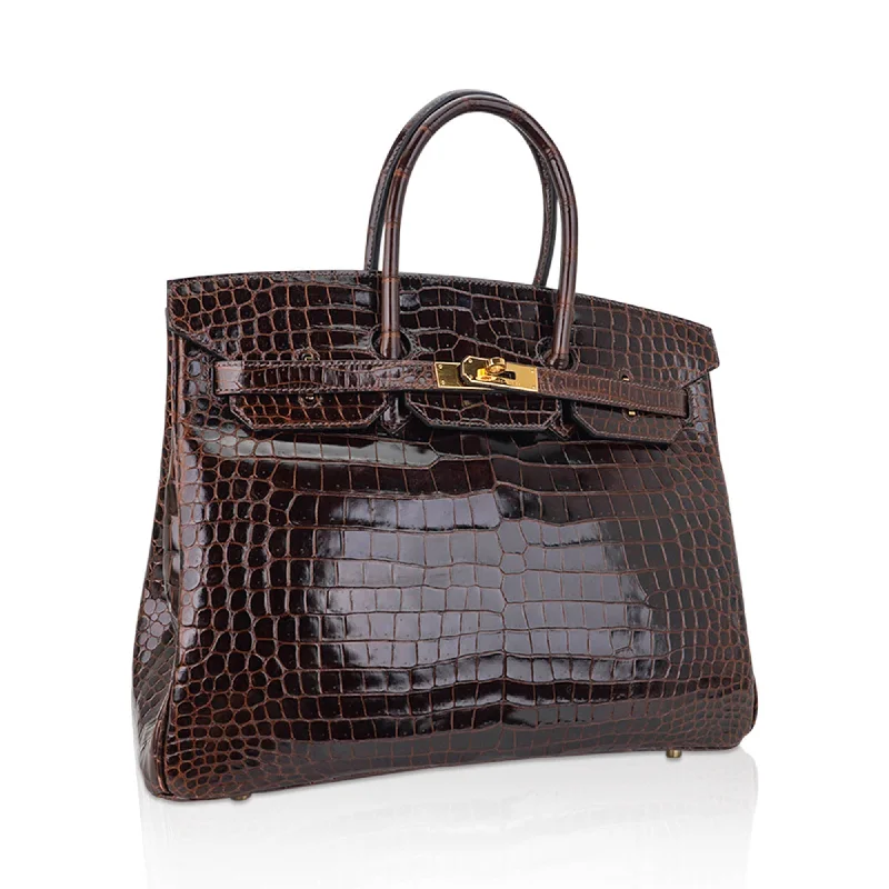 Hermes Birkin Bags with a Pebbled Leather Texture for a Rugged yet Elegant AppealHermes Birkin 35 Bag Cocoan Porosus Crocodile with Gold Hardware