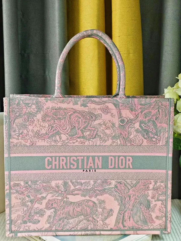 Christian Dior Saddle bags with a patent leather finish for a shiny lookmakbags - Dior Bags - 811